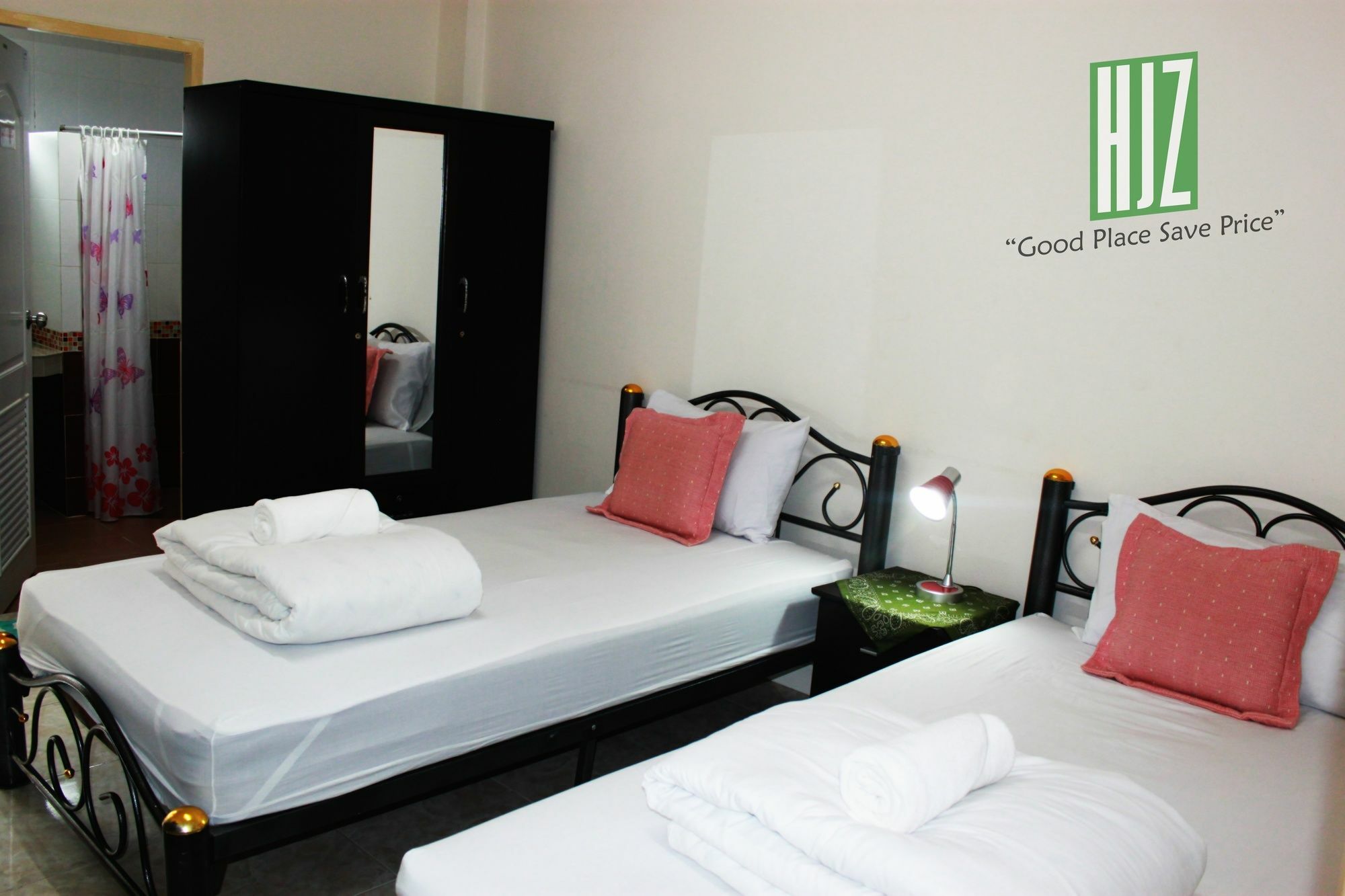 Varada Place Chiang Mai Exterior photo